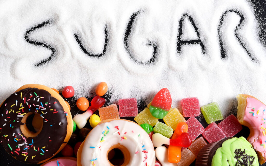 Hạn chế các thực phẩm có đường giúp bạn giảm lượng mỡ bụng dư thừa
