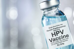 Tiêm vaccine HPV giúp phòng ngừa bệnh sùi mào gà