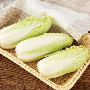 Bắp cải thảo có tên tiếng anh là Chinese Cabbage và có xuất xứ từ Trung Quốc