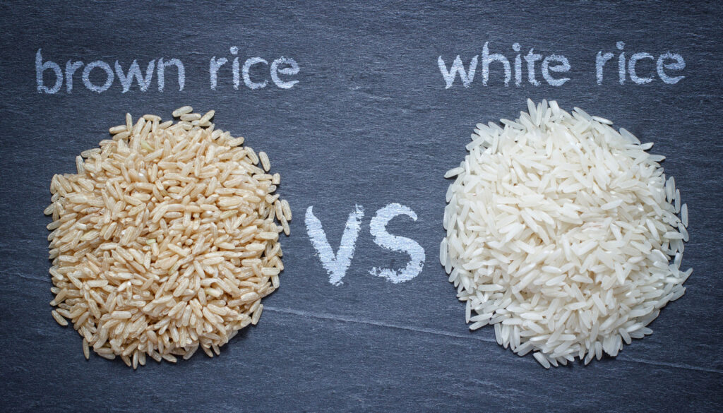 Có nên dùng gạo lứt thay gạo trắng?