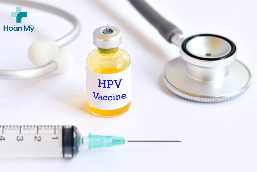 Tiêm vaccine HPV giúp phòng ngừa bệnh sùi mào gà