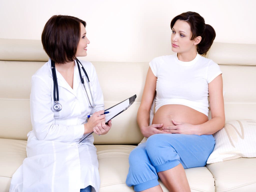 Nên đến gặp bác sĩ khi cần thiết trong suốt thời kỳ mang thai 
