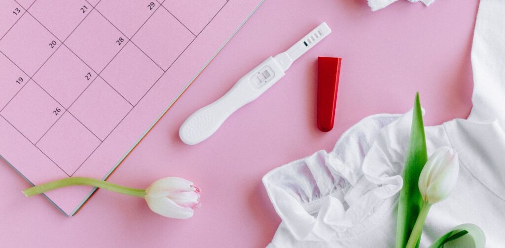 Thử thai ít nhất 7-10 ngày sau thụ tinh nhằm đảm bảo tính chính xác của kết quả que thử thai 