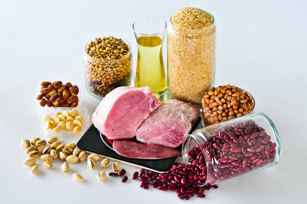 Các loại đậu, hạt và thịt nạc là những thực phẩm giàu vitamin B1