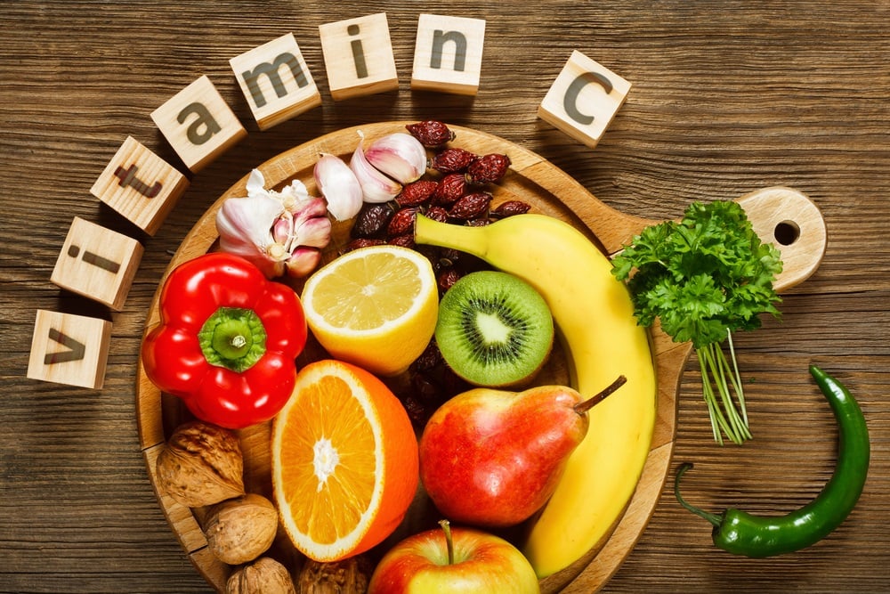 Sử dụng các nguồn vitamin C từ tự nhiên hỗ trợ hạ sốt nhanh hơn 
