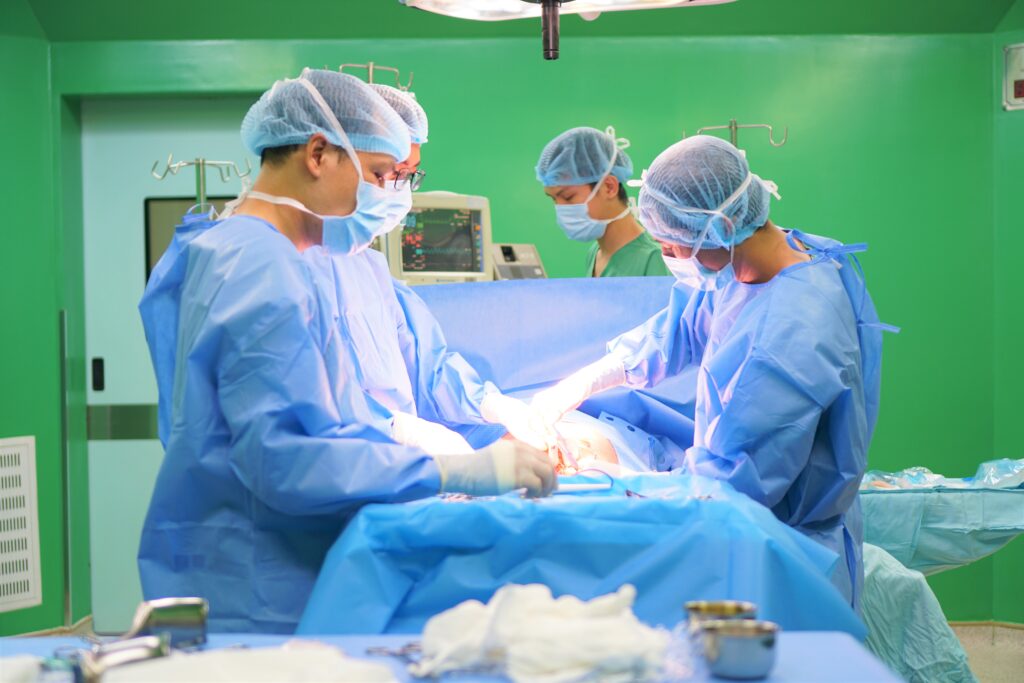 Mổ lấy thai thành công cho sản phụ 37 tuần viêm ruột thừa cấp