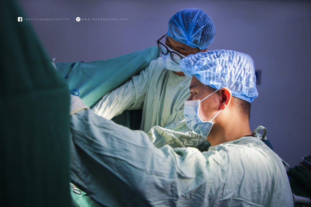 Cấp cứu nhanh người bệnh mất máu do búi trĩ chảy máu