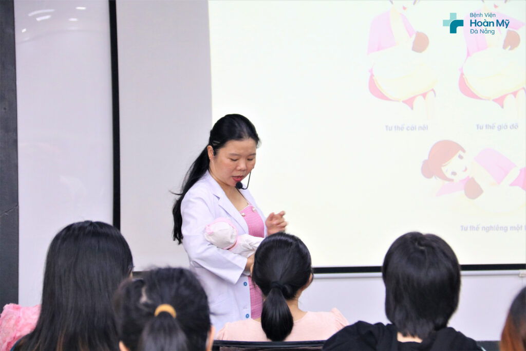 Lớp học tiền sản tháng 11/2023: Bí kíp để có thai kỳ an toàn, nuôi con bằng sữa mẹ
