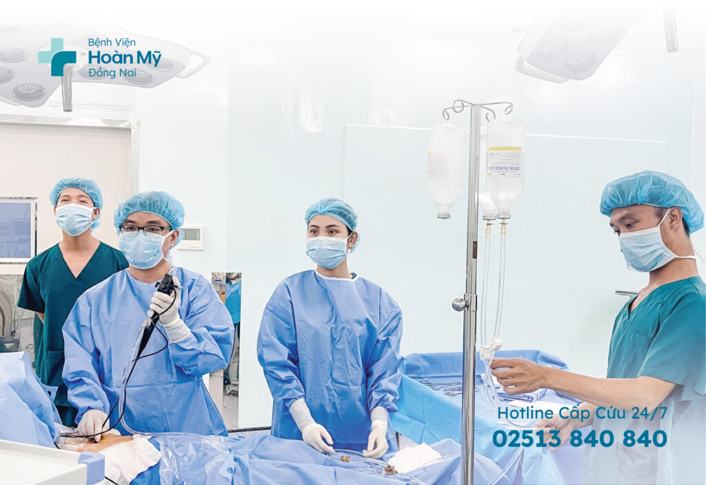 Phẫu thuật thành công điều trị sỏi đường mật trong và ngoài gan