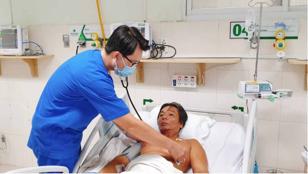 BÁO ĐỘNG ĐỎ LIÊN VIỆN CỨU SỐNG NGƯỜI BỆNH NGƯNG TIM DO NHỒI MÁU CƠ TIM