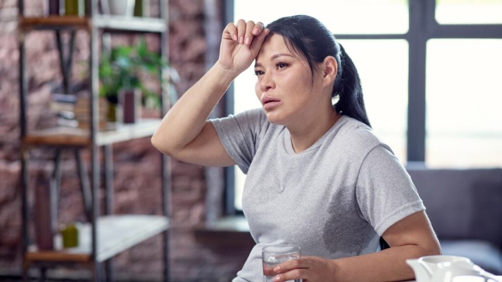 Bốc hỏa dấu hiệu chuyển tiếp mãn kinh