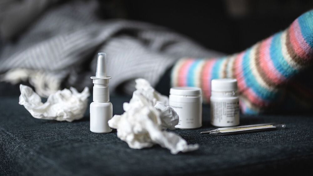 Cảm Xuyên Hương để điều trị cảm cúm nhưng chống chỉ định người mấn cảm, phụ nữ mang thai, trẻ em...