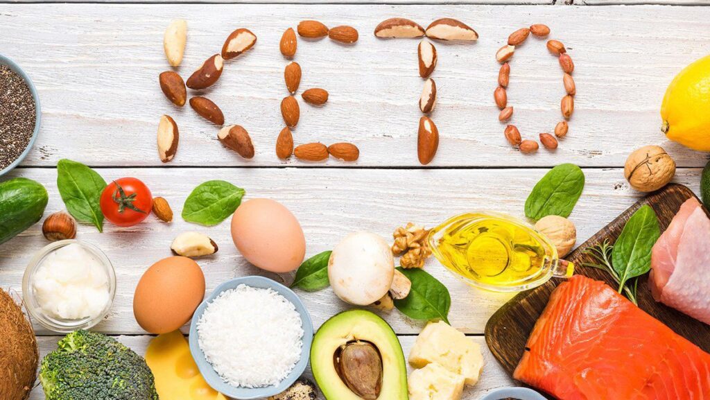 Chế độ ăn keto là chế độ ăn giảm lượng carbs và tăng cường chất béo
