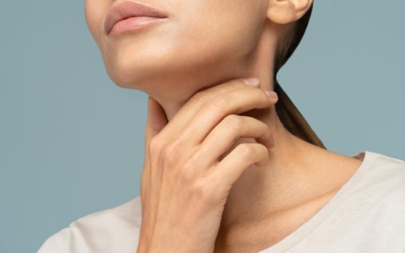 Cổ giật là dấu hiệu mang thai