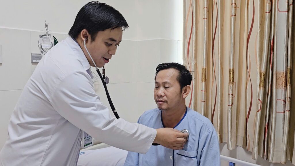 Cảnh giác với bệnh viêm phổi do sốt ve mò