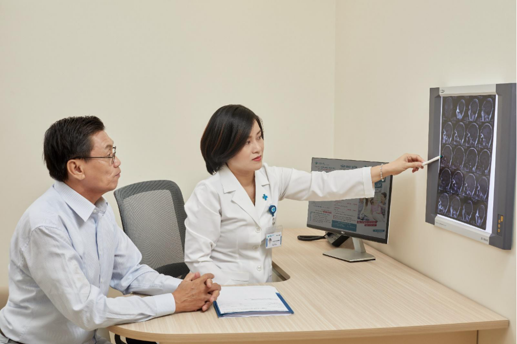 Thăm khám định kỳ để chẩn đoán và điều trị kịp thời phình mạch não