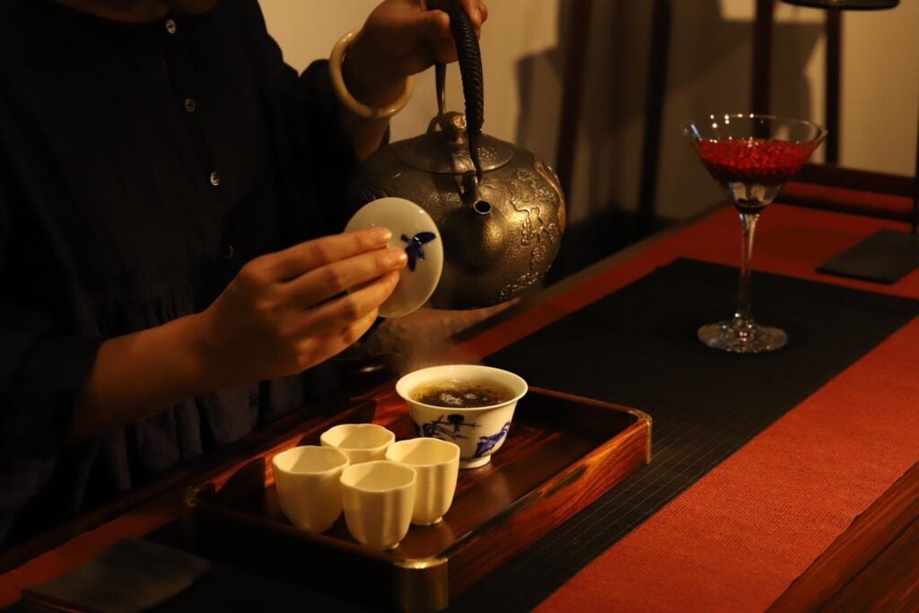 Một số tác dụng phụ của trà đen