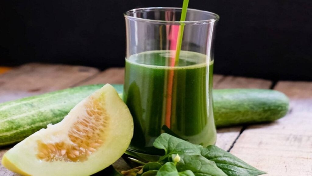 Rau diếp cá giúp chị em giữ dáng hiệu quả 