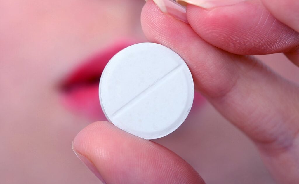 Thuốc còn có công dụng hỗ trợ về đường tiêu hóa và giảm các triệu chứng trầm cảm